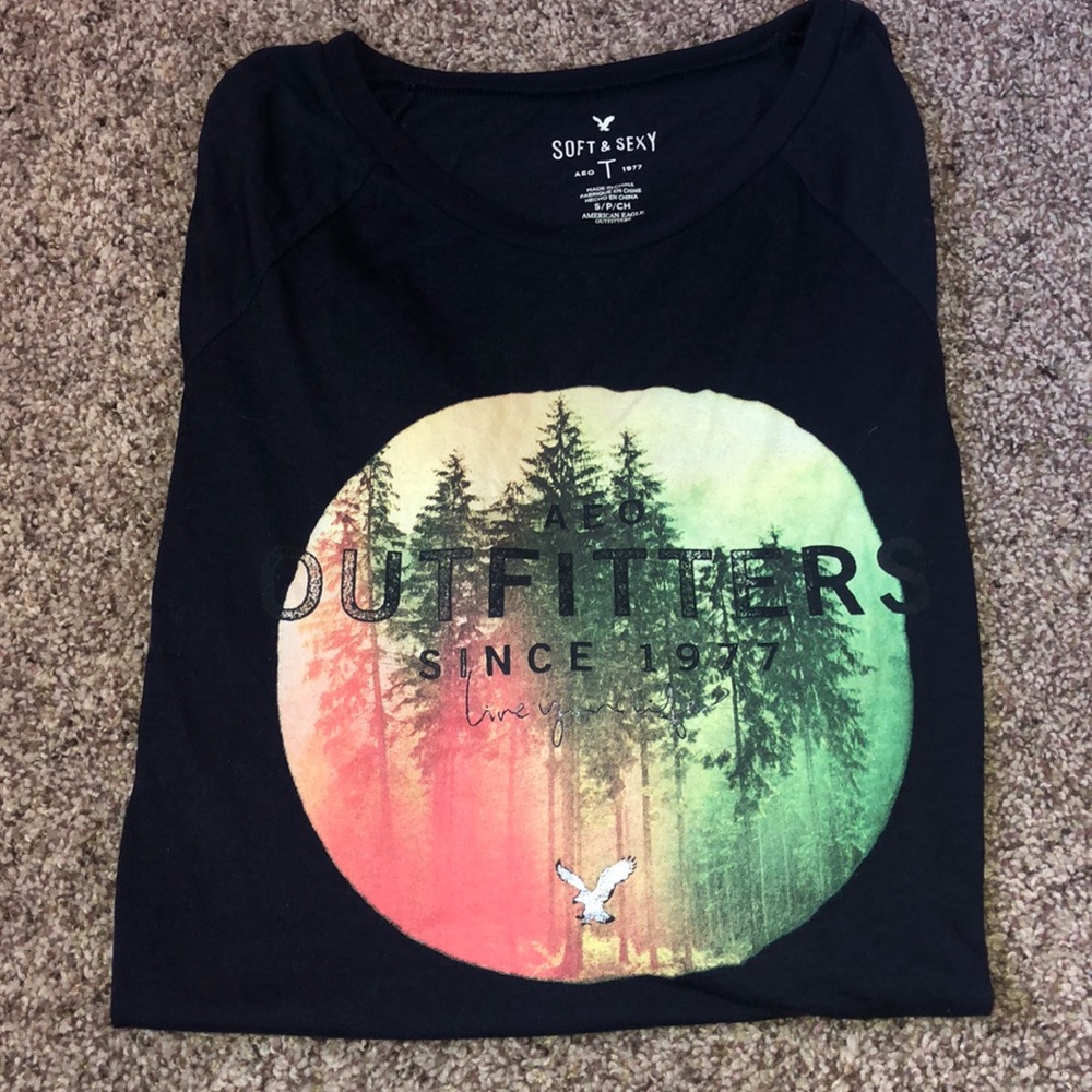 American Eagle longsleeve